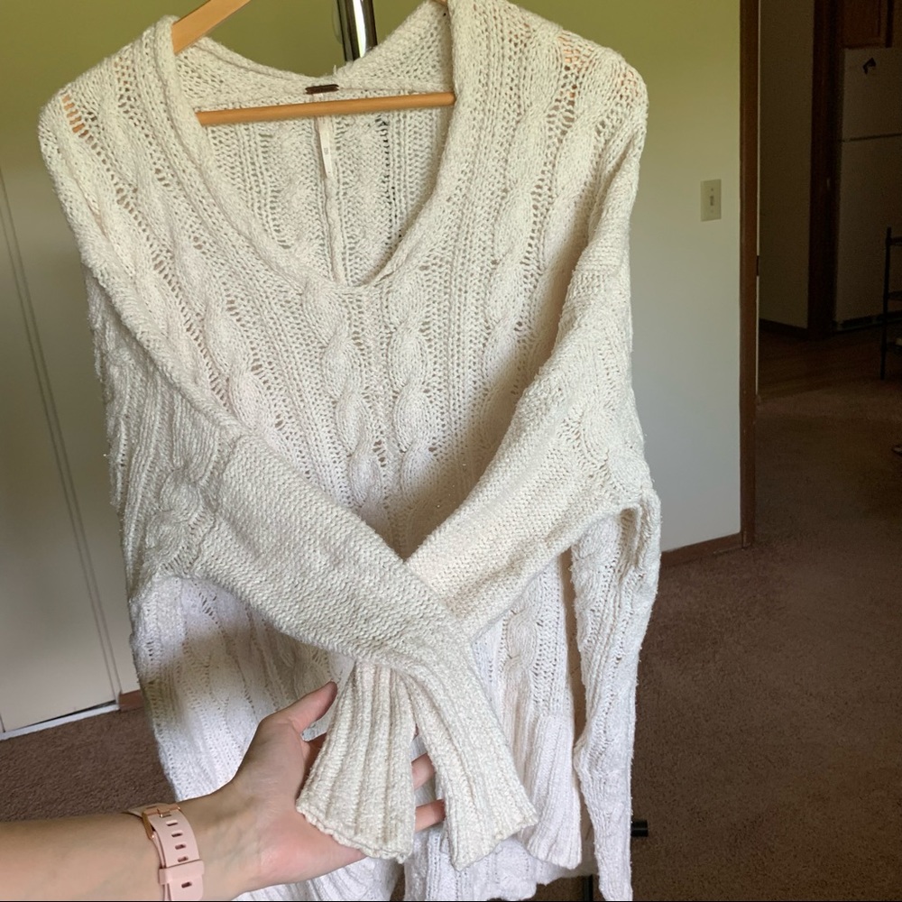 Free People Oversized Cable Knit Chunky Fisherman Scoop Neck Sweater XS - Picture 5 of 9